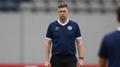 Bray Wanderers' Carla Ward is on the hunt for her second assistant head coach in just over six months, following Gary...